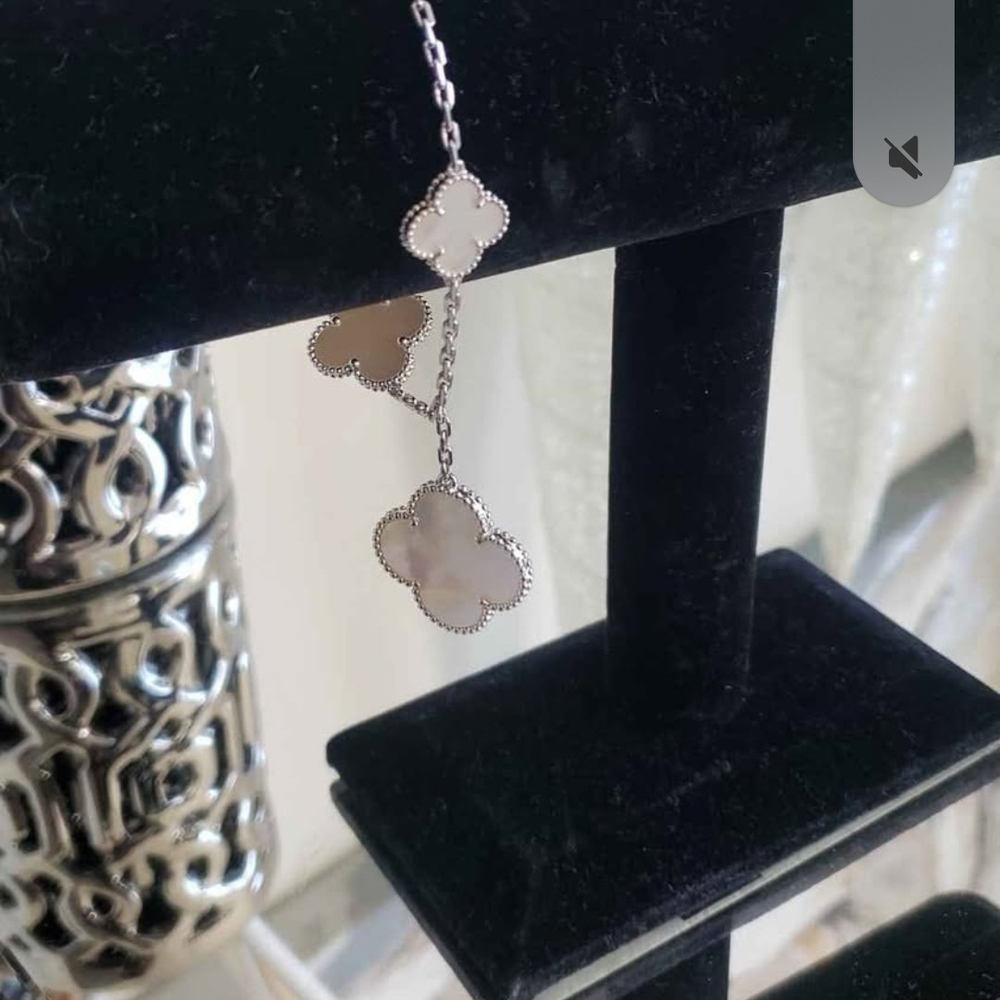Elegant Silver and White Clover Necklace
